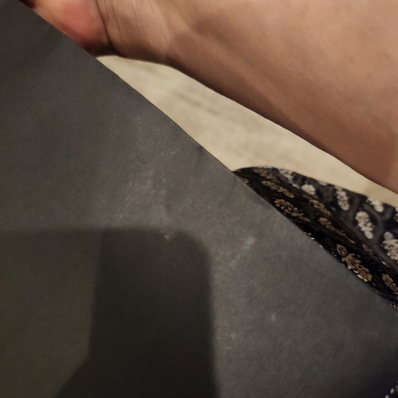 CHANEL Black and White Shopping Bag - Picture 8 of 9